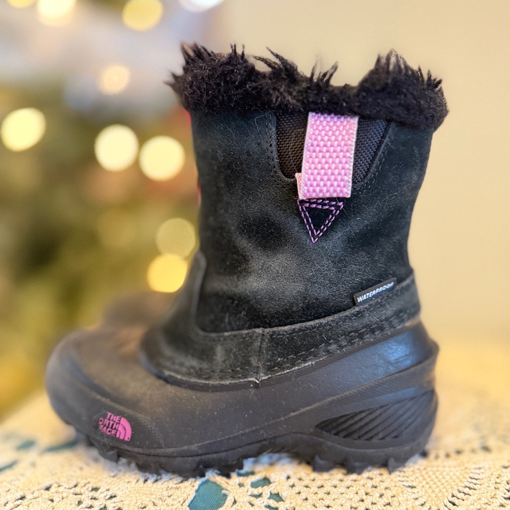 The North Face Kids' Black and Pink Winter Boots - Picture 5 of 7